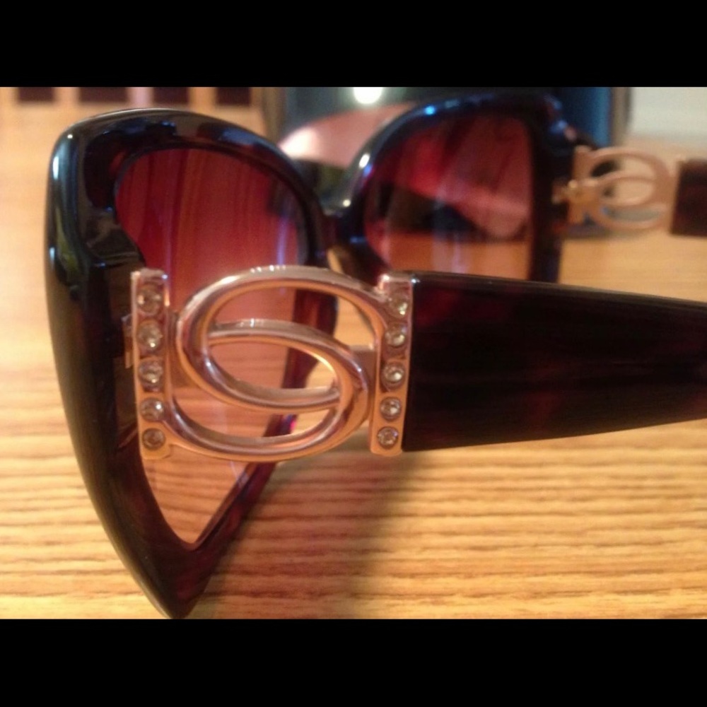 Authentic Bebe Tortoise (Brown) Sunglasses Bb7001 - image 4